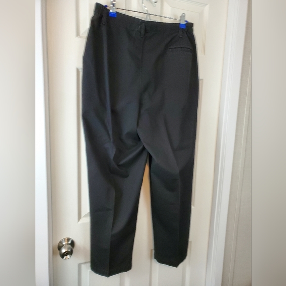 Savane 100% Cotton Pleated Slacks - Picture 7 of 16